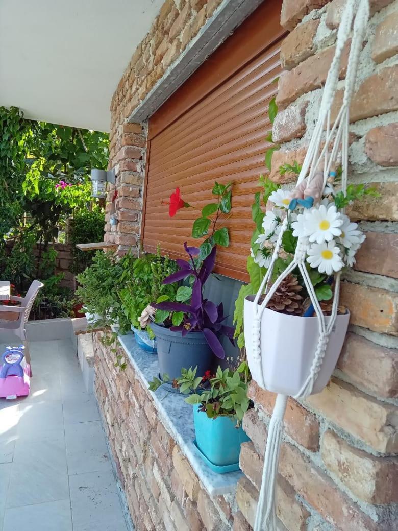 Vila Pasha Sarandë Exterior foto